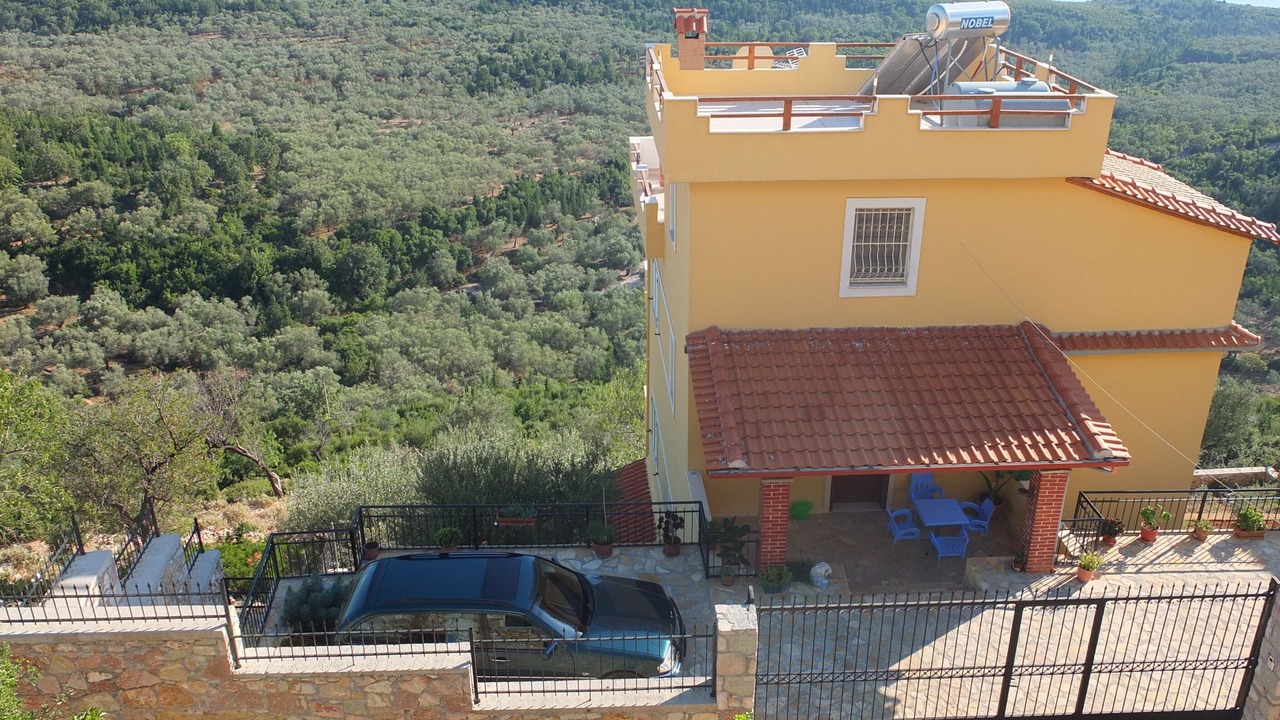 Photo of Patio Balcony in Vuno