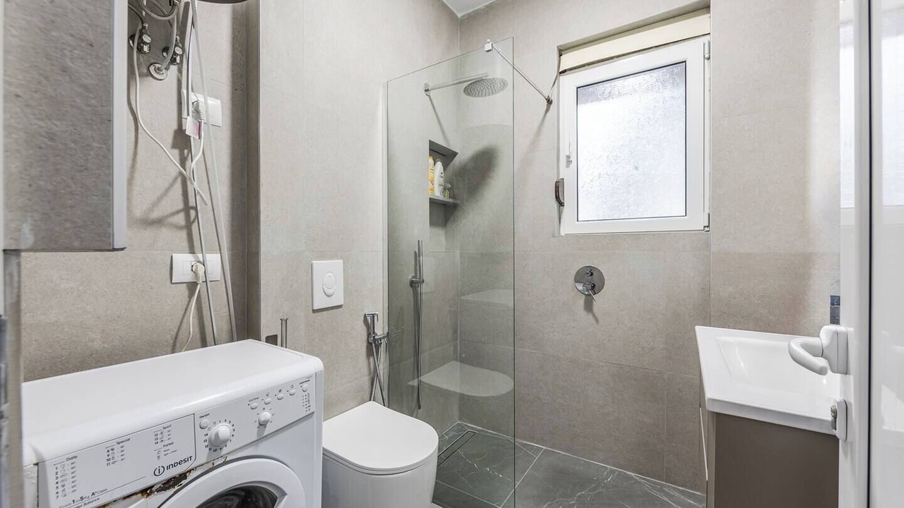 Photo of Bathroom in Golem