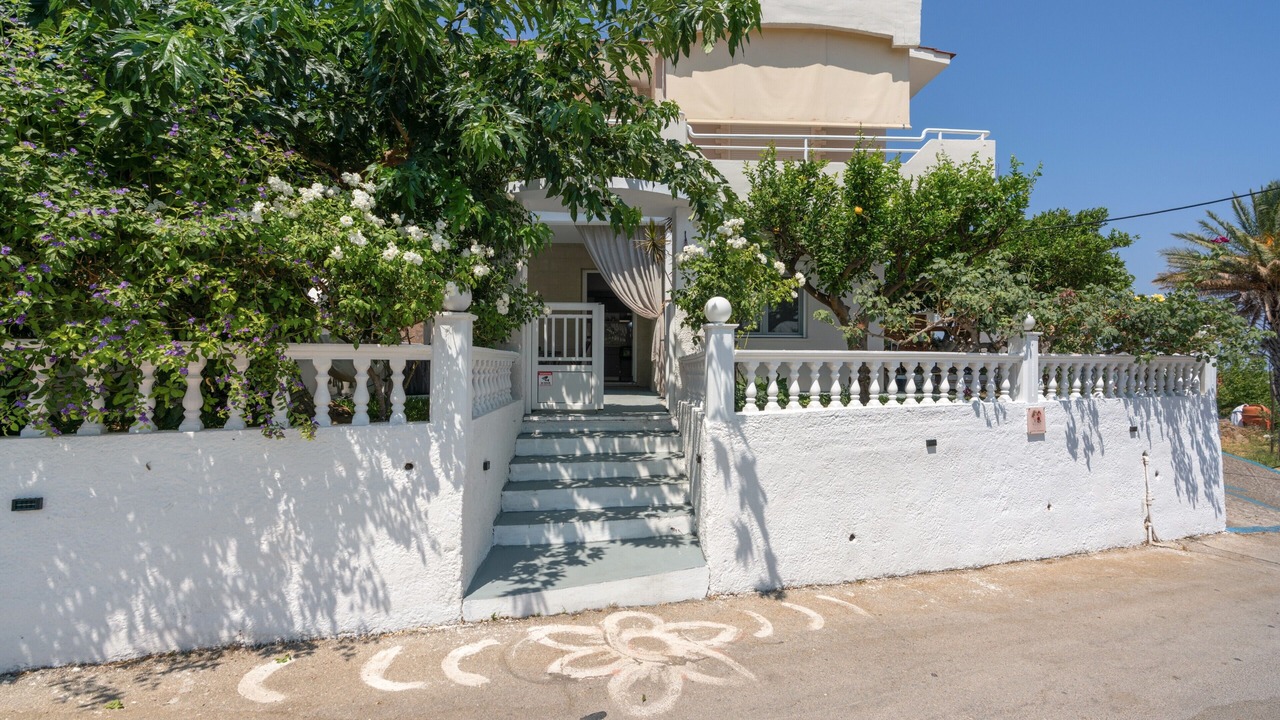 Photo of Outdoor in Salakos