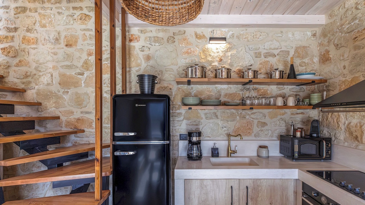 Photo of Kitchen in Minoa Pediada