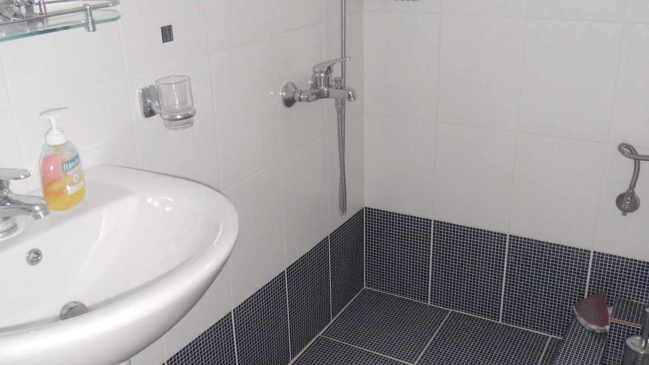 Photo of Bathroom in Platrithias