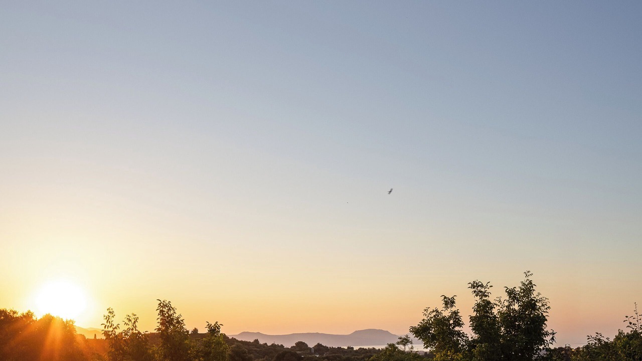 Photo of Outdoor in Monopari