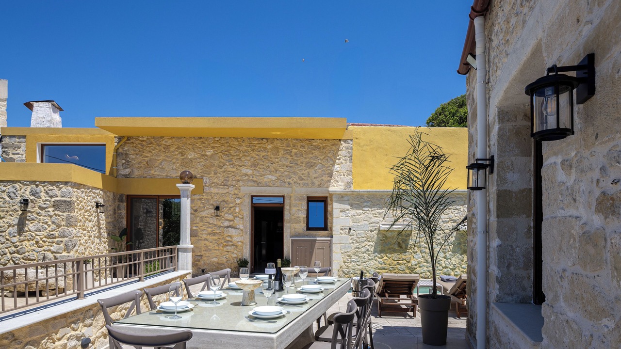 Photo of Outdoor in Monopari
