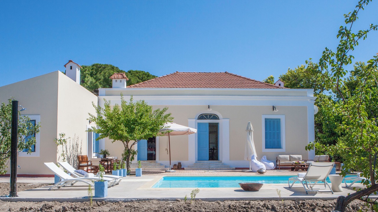 Photo of Outdoor in Ixia