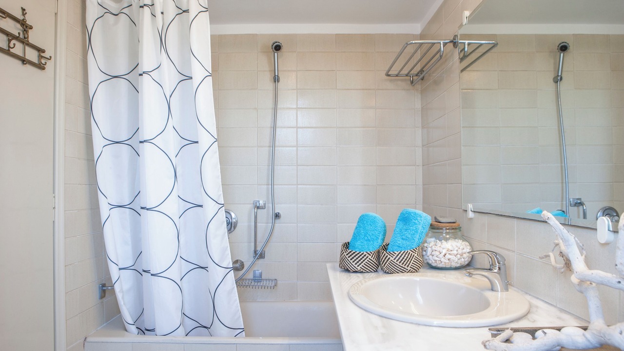 Photo of Bathroom in Ixia