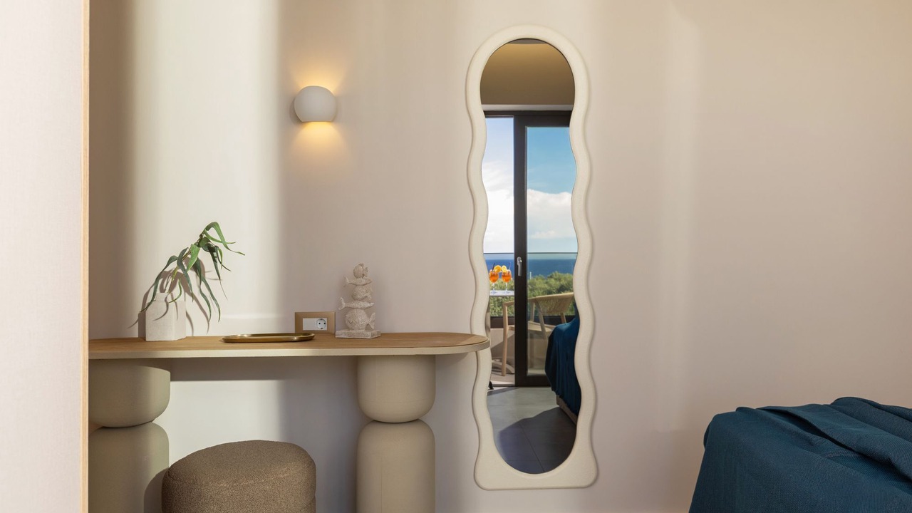 Photo of Bedroom in Neromilos