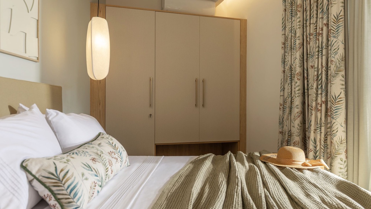 Photo of Bedroom in Neromilos