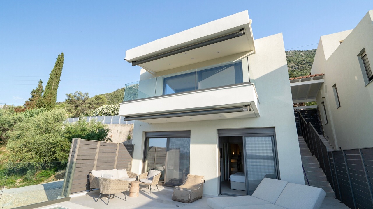 Photo of Patio Balcony in Perigiali