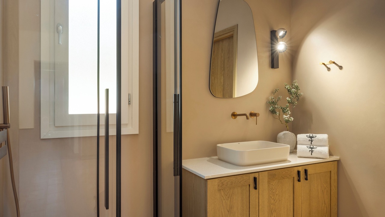 Photo of Bathroom in Kardhakata