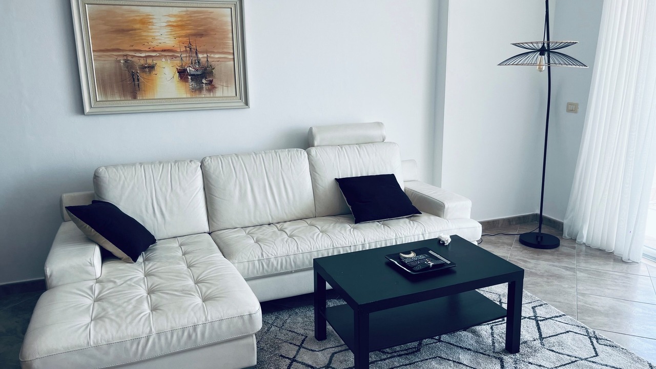 Photo of Livingroom in Qender