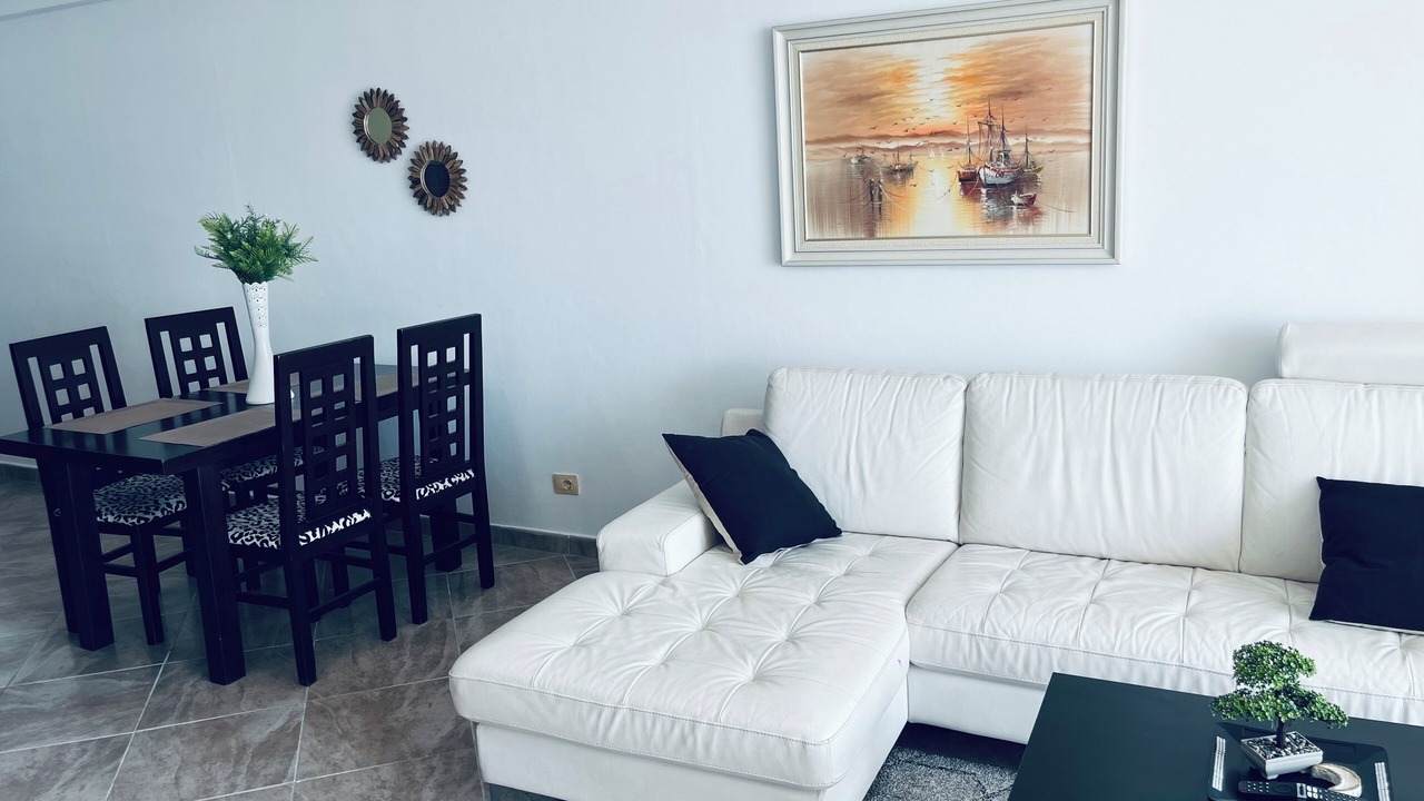 Photo of Livingroom in Qender