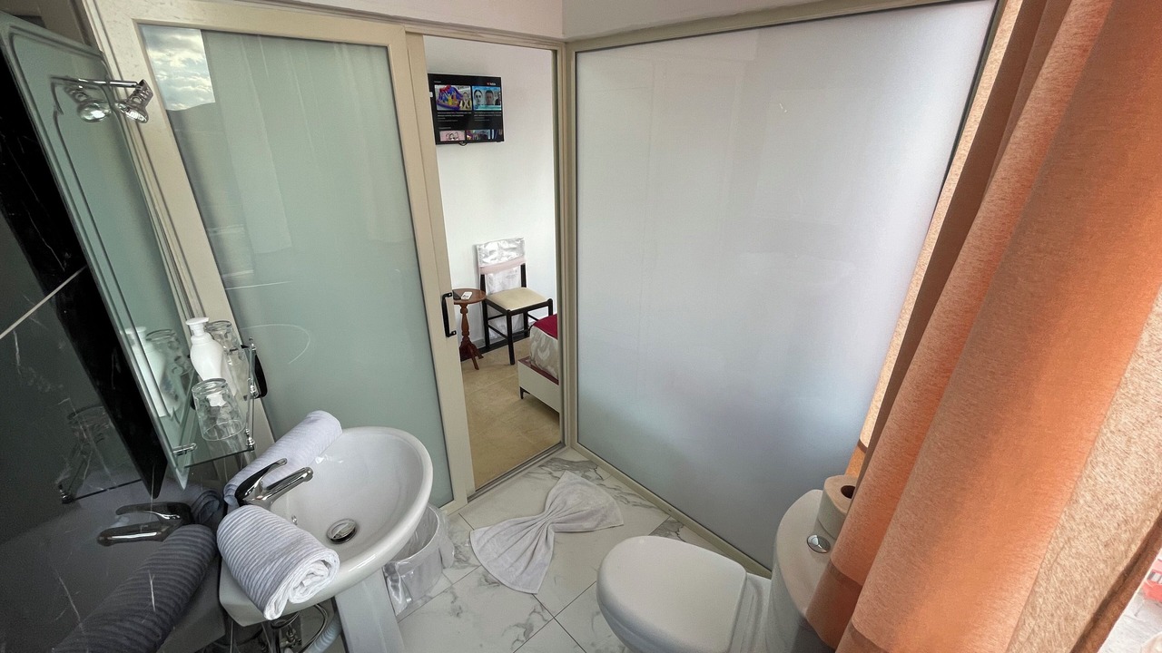 Photo of Bathroom in Mbrostar-Urë