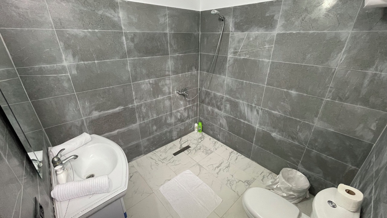 Photo of Bathroom in Mbrostar-Urë