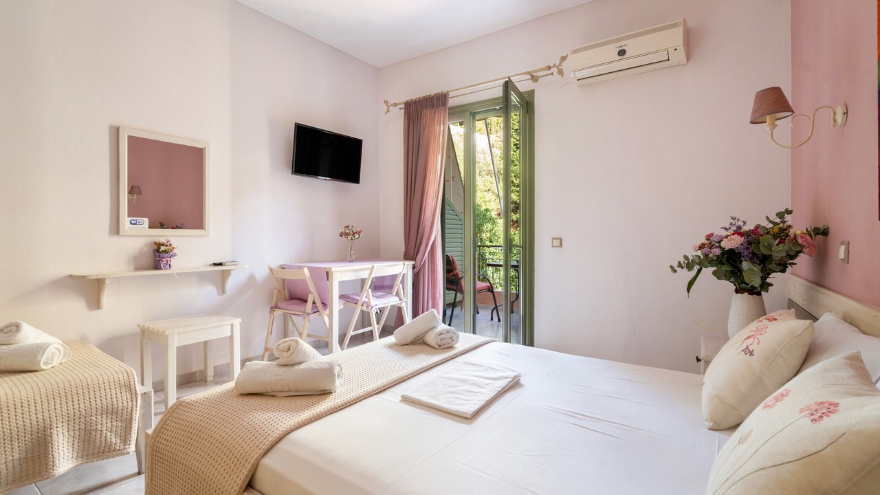 Photo of Bedroom in Kalamitsi