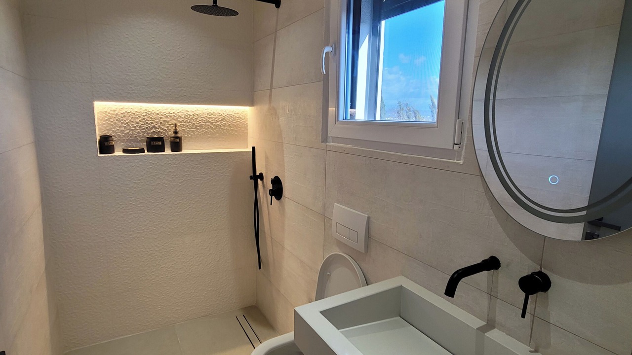 Photo of Bathroom in Rrushkull