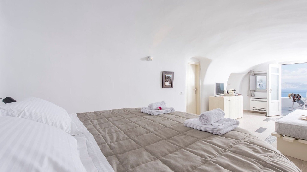 Photo of Others in Oia