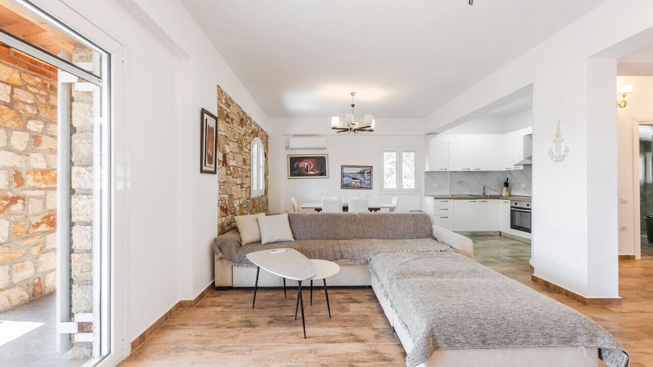 Photo of Bedroom in Borsh