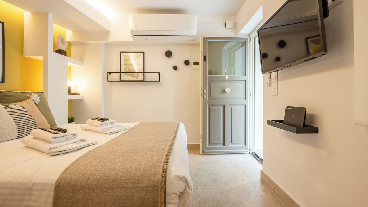 Photo of Bedroom in Plaka