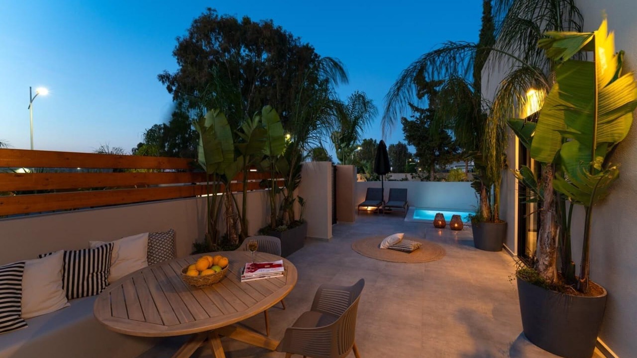 Photo of Outdoor in Ixia