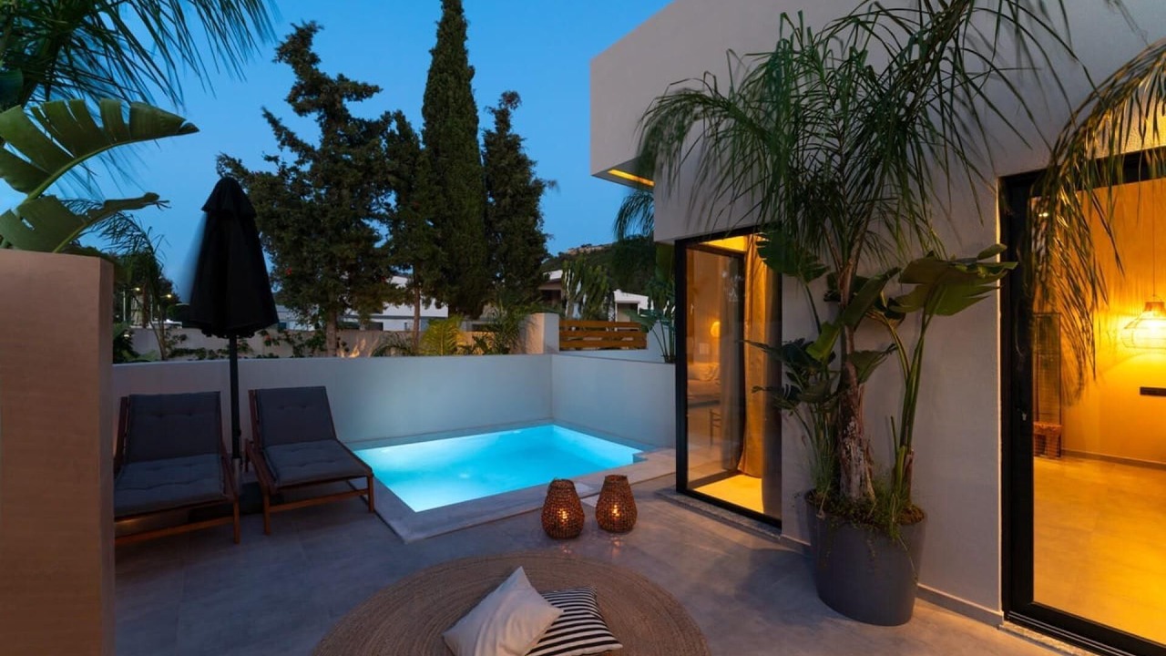 Photo of Outdoor in Ixia