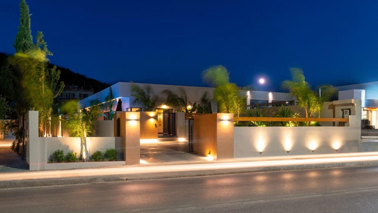 Photo of Outdoor in Ixia