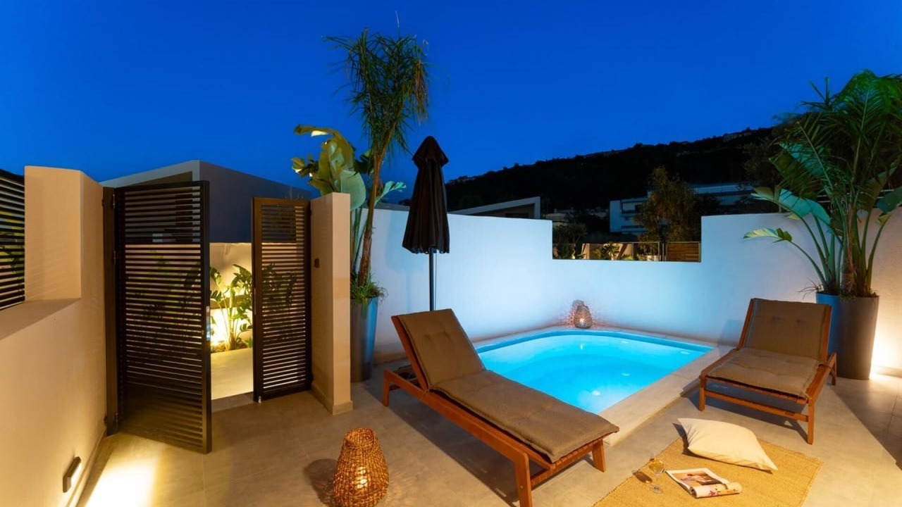 Photo of Outdoor in Ixia