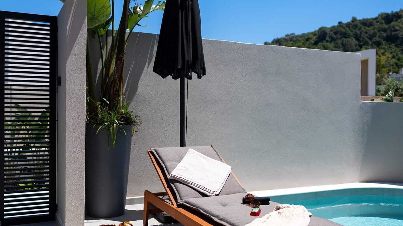 Photo of Outdoor in Ixia