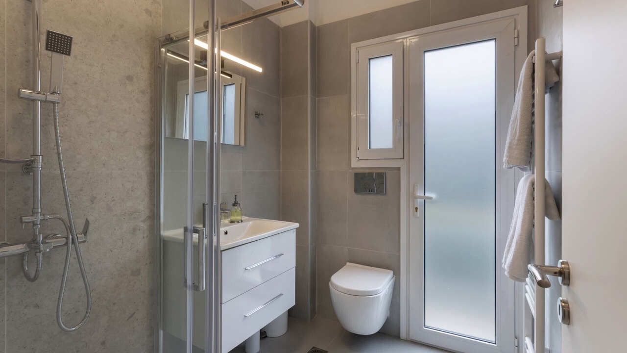 Photo of Bathroom in Exarhia