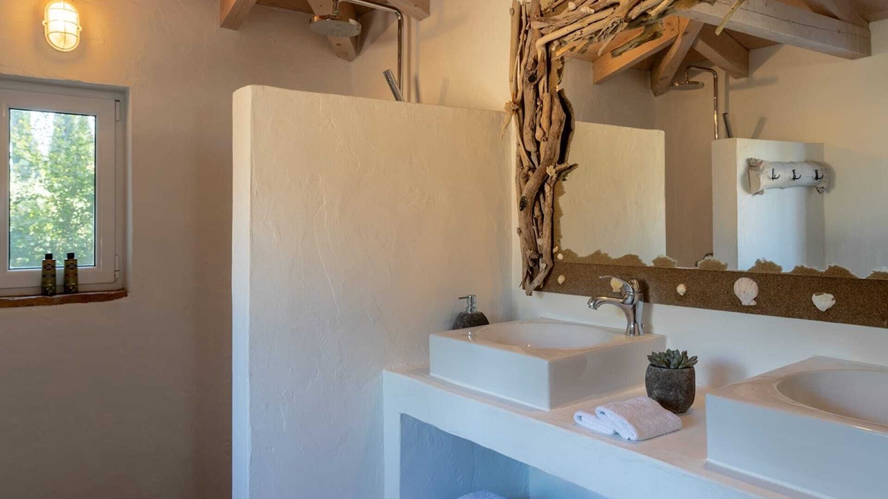 Photo of Bathroom in Lefkimmi