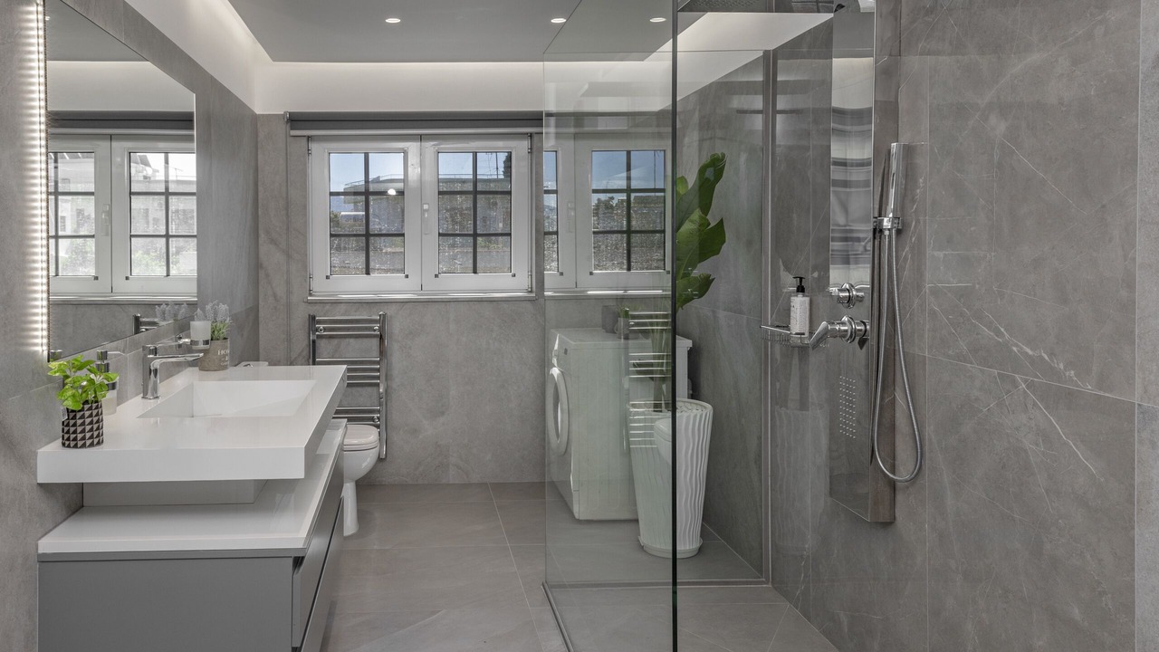 Photo of Bathroom in Petaloudes