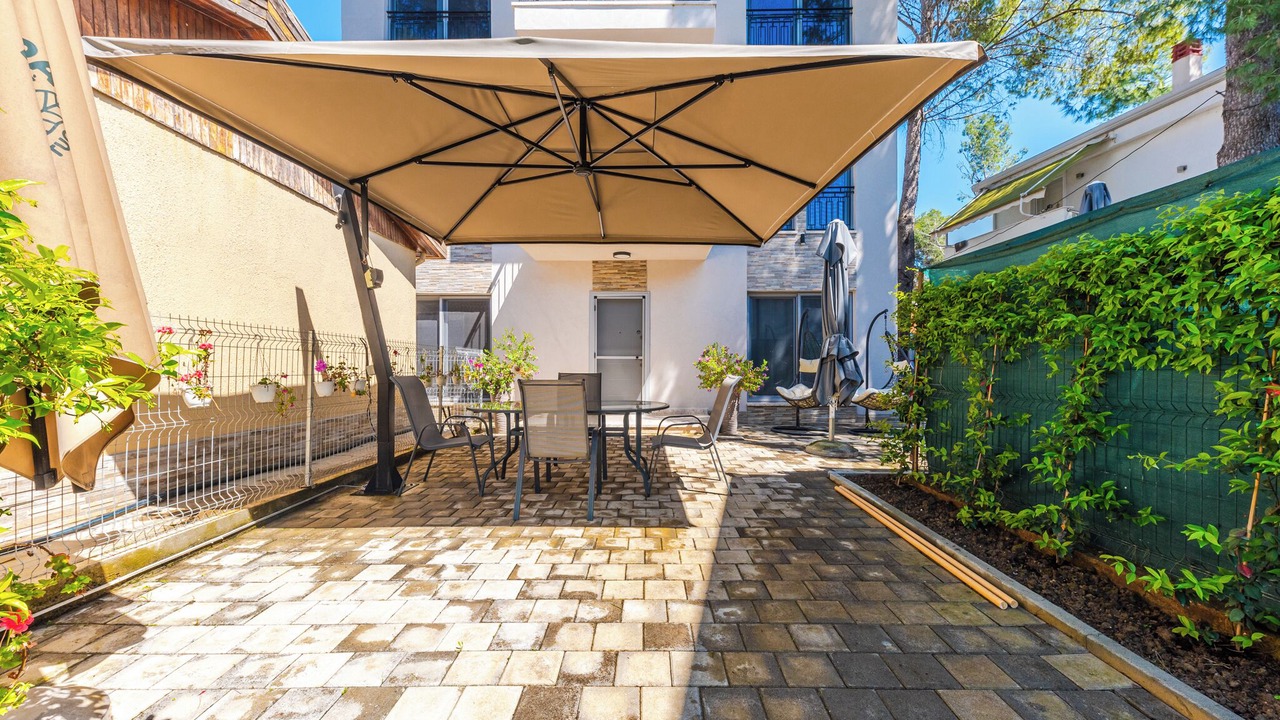 Photo of Outdoor in Golem