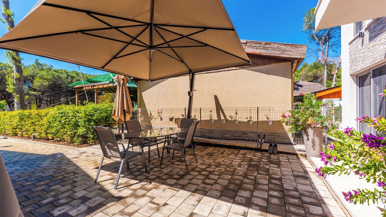 Photo of Outdoor in Golem