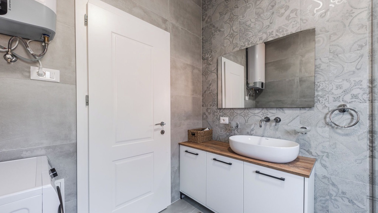 Photo of Bathroom in Golem
