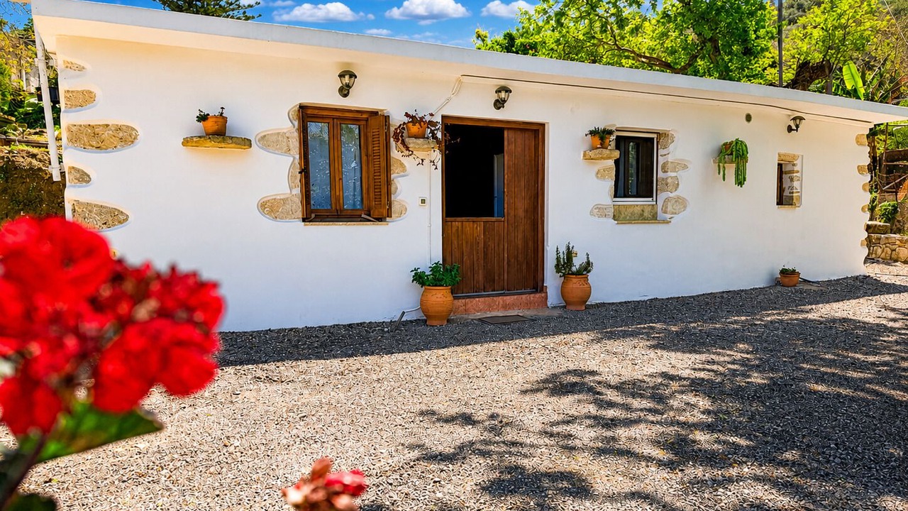 Photo of Outdoor in Panethimos
