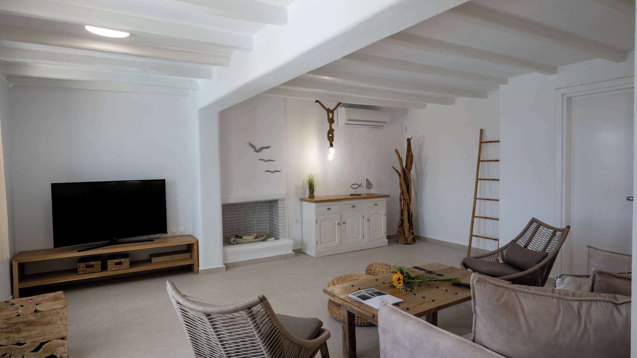 Photo of Livingroom in Agios Stefanos