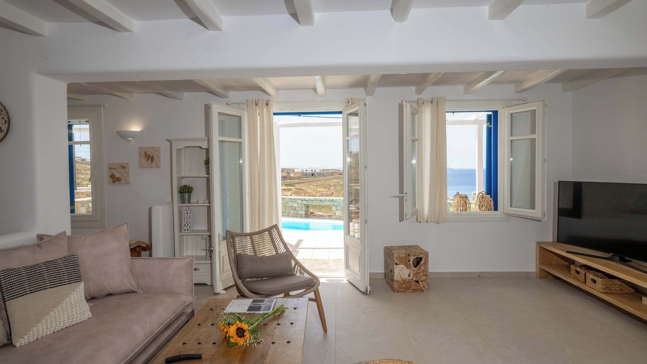 Photo of Livingroom in Agios Stefanos