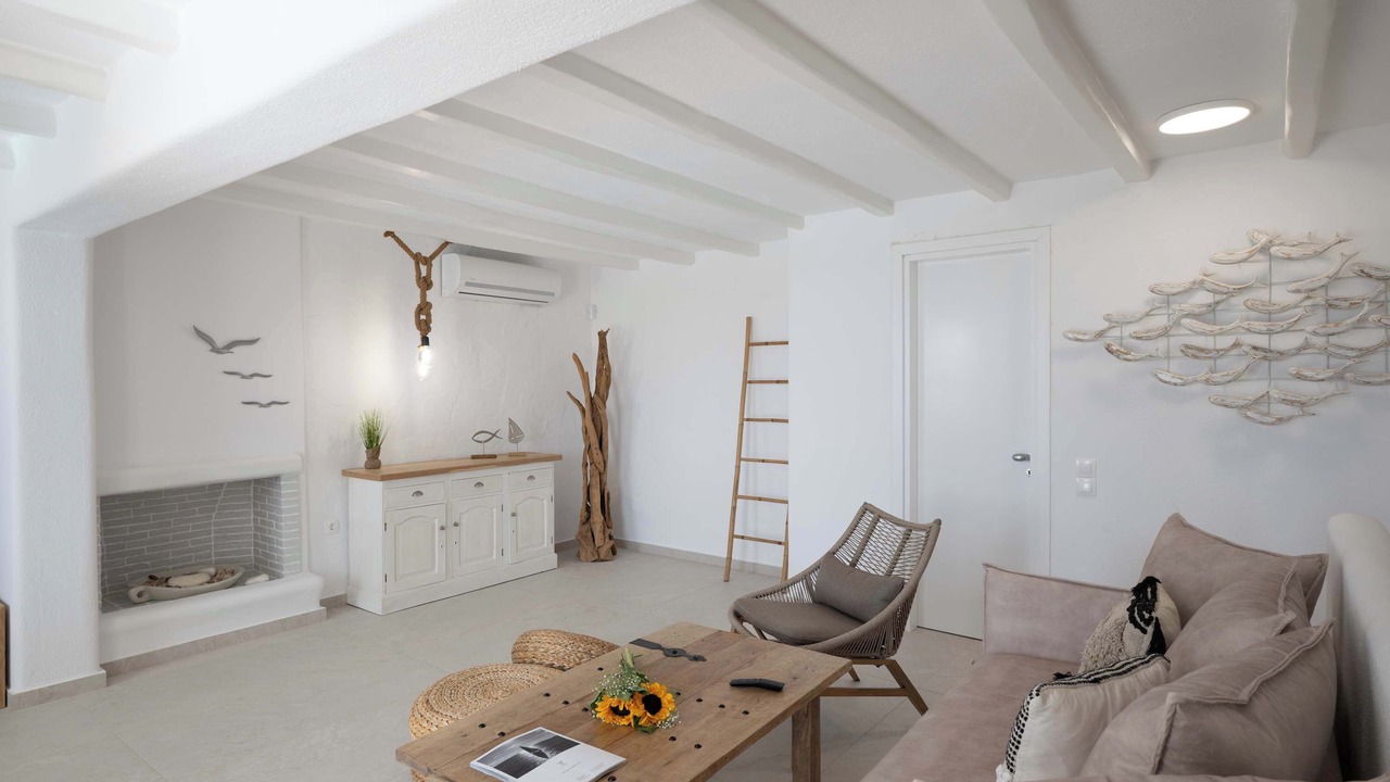 Photo of Livingroom in Agios Stefanos