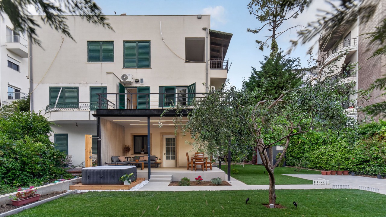 Photo of Patio Balcony in Golem