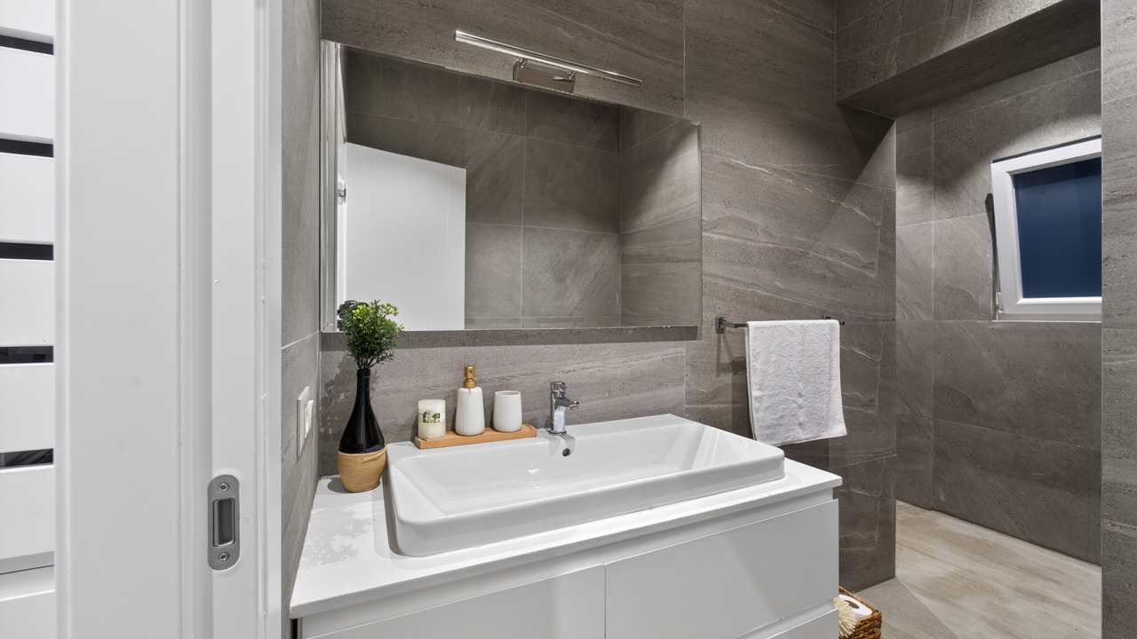 Photo of Bathroom in Golem