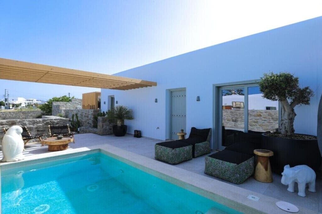 Photo of Outdoor in Glastros