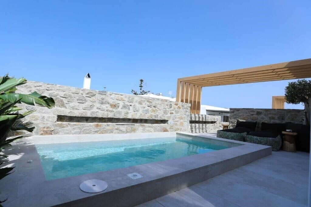 Photo of Outdoor in Glastros