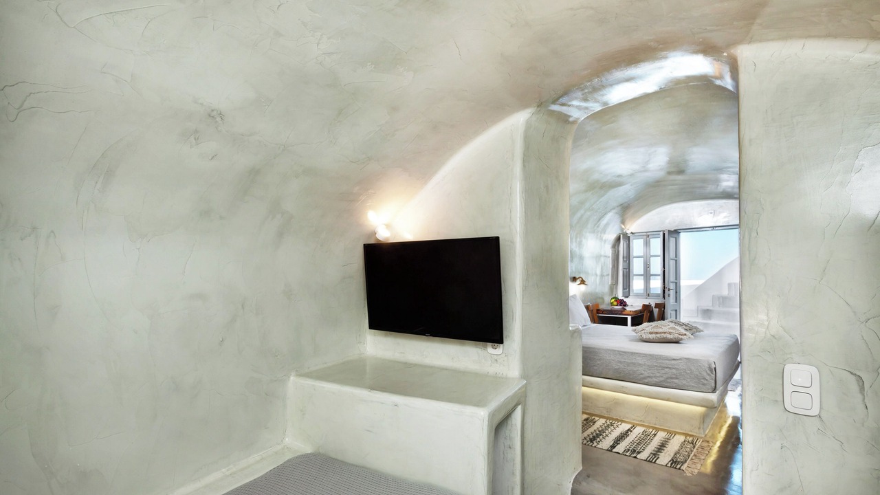 Photo of Bedroom in Oia