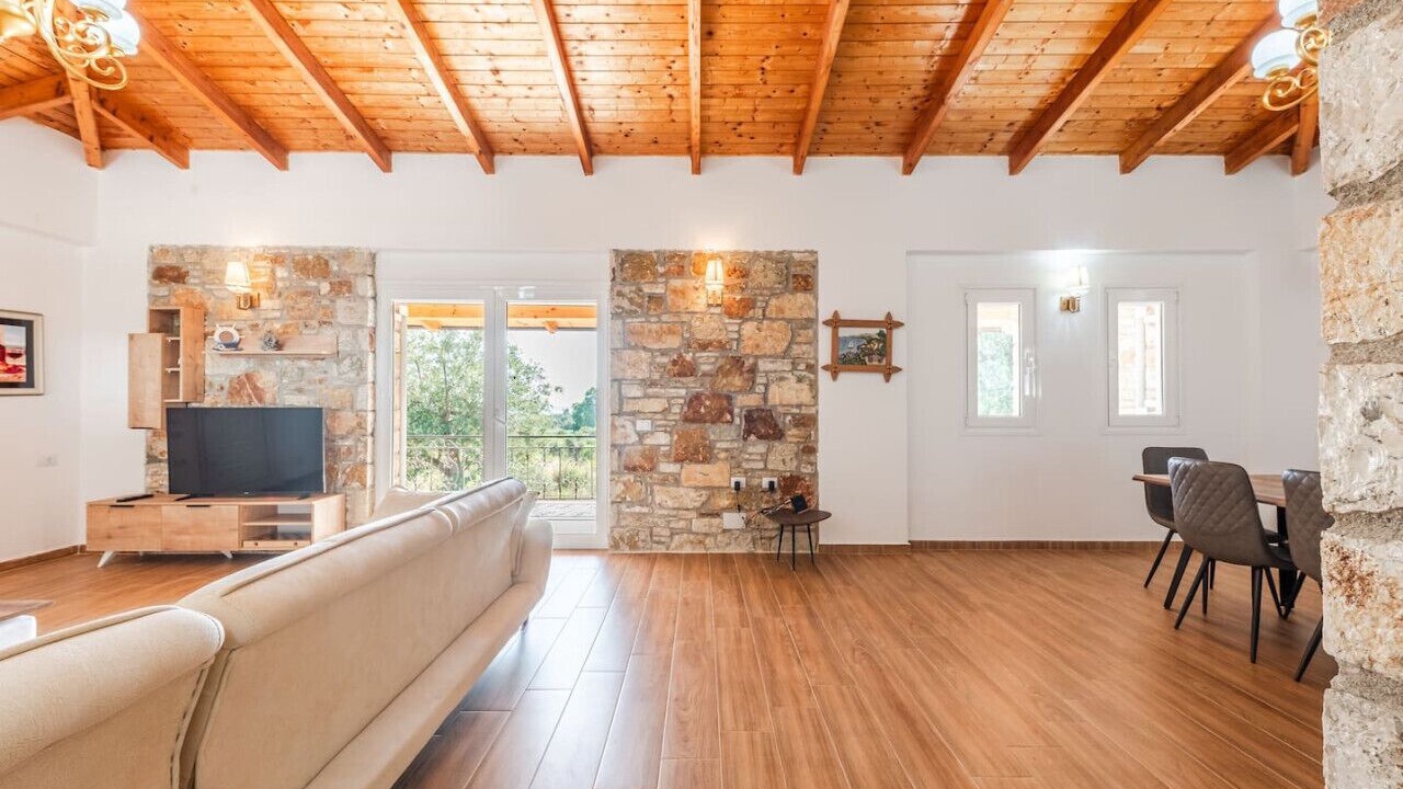 Photo of Bedroom in Borsh