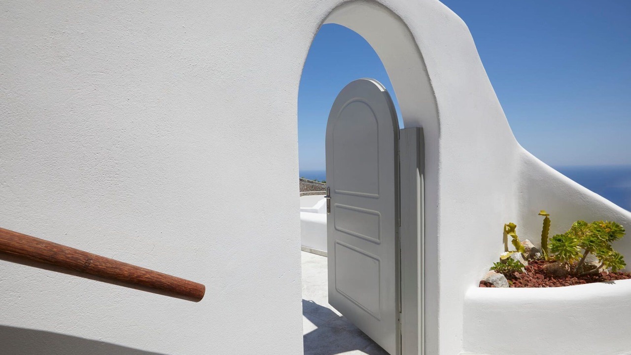 Photo of Others in Fira