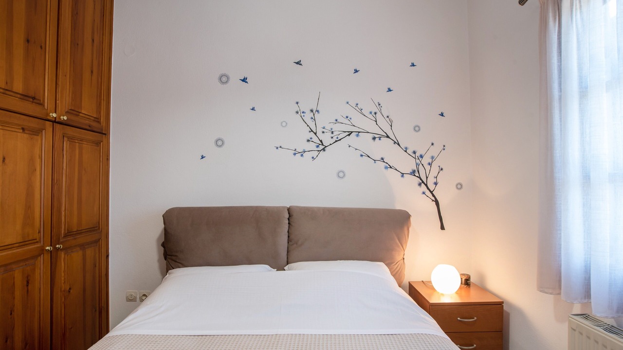 Photo of Bedroom in Aperathos