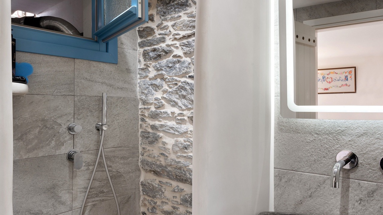 Photo of Bathroom in Amorgos Town