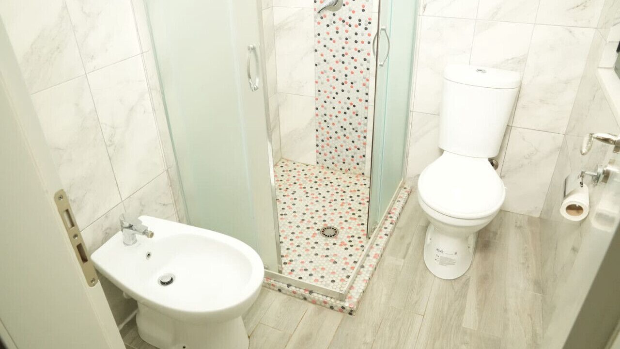 Photo of Bathroom in Golem