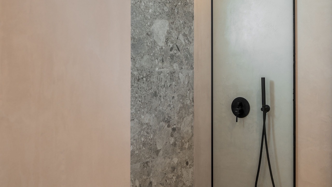 Photo of Bathroom in Alimos