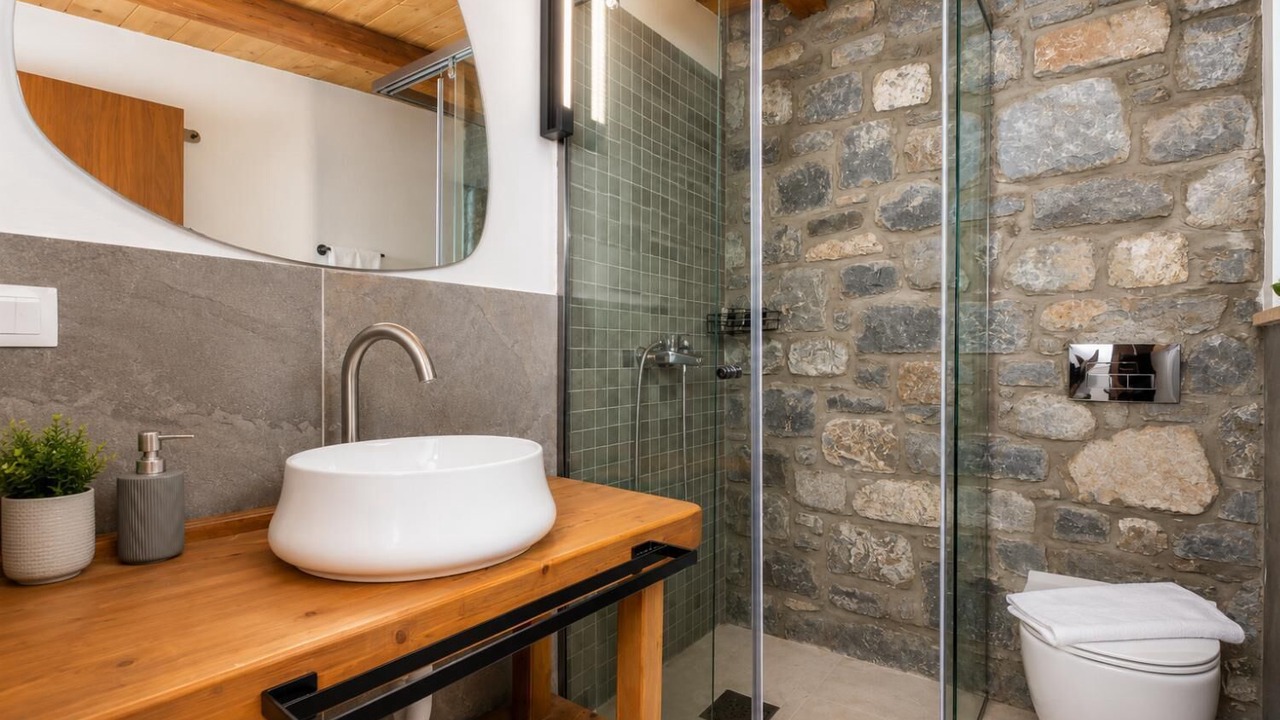 Photo of Bathroom in Kiotari