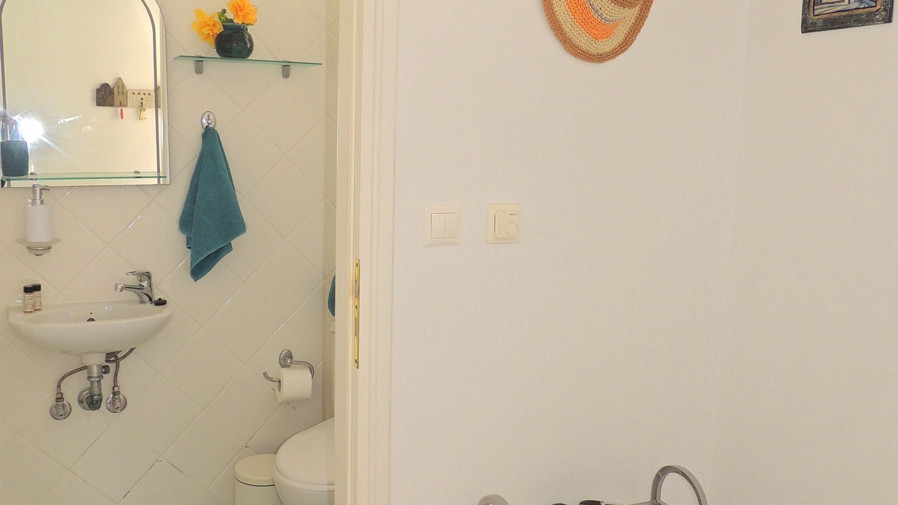 Photo of Bathroom in Plaka